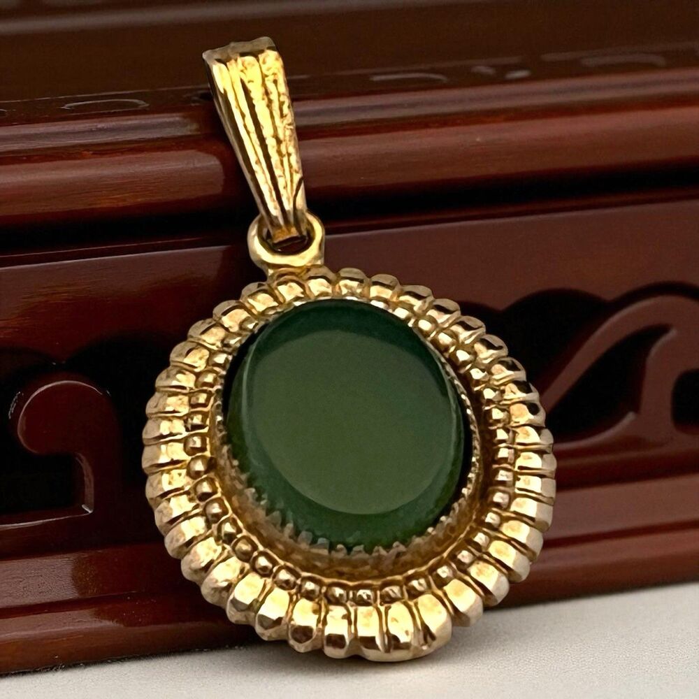 Vintage 1950s Green Cabochon Pendant Gold Filled Beaded Frame Mid Century - 7S